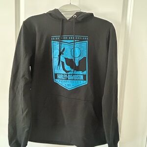 Harley-Davidson Black and Blue Sweatshirt with Modern Graphic NEW no tags